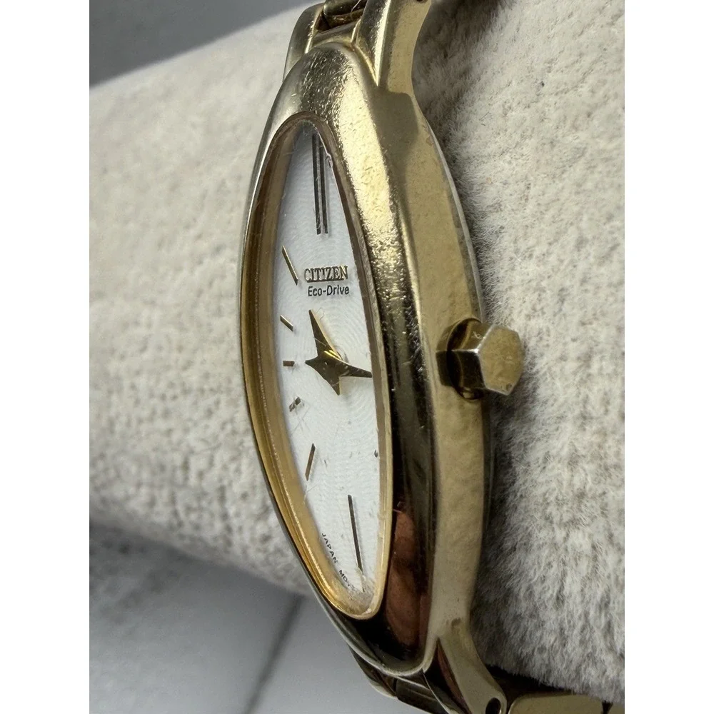 Citizen kept wear
